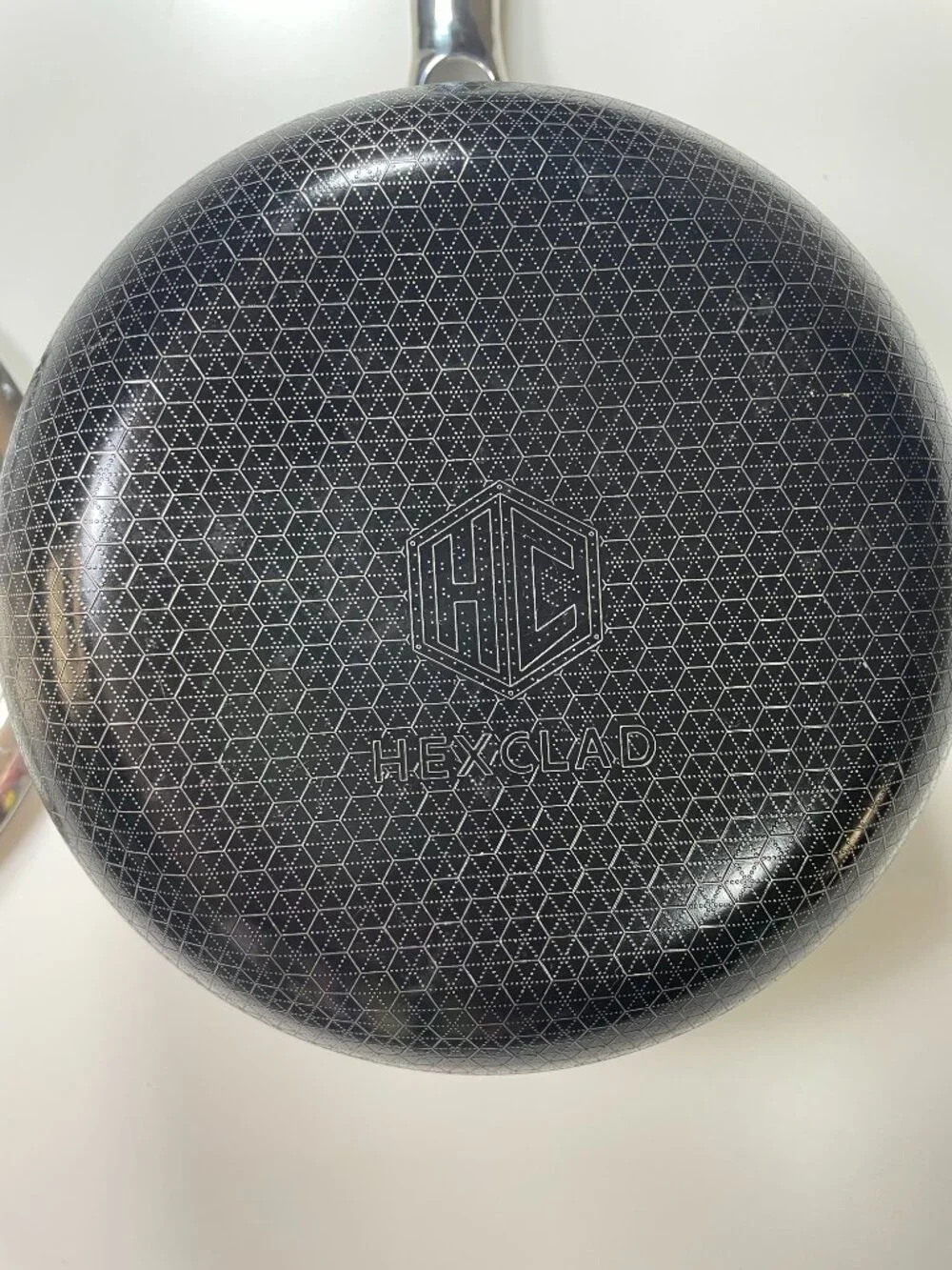 HexClad 2 Qt Sauce Pan with Lid Hybrid Stainless Nonstick Excellent Condition